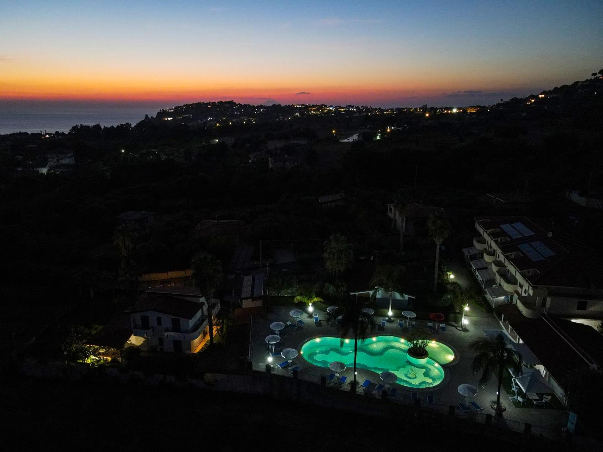 Rosy Hotel Residence Capo Vaticano Luaran gambar