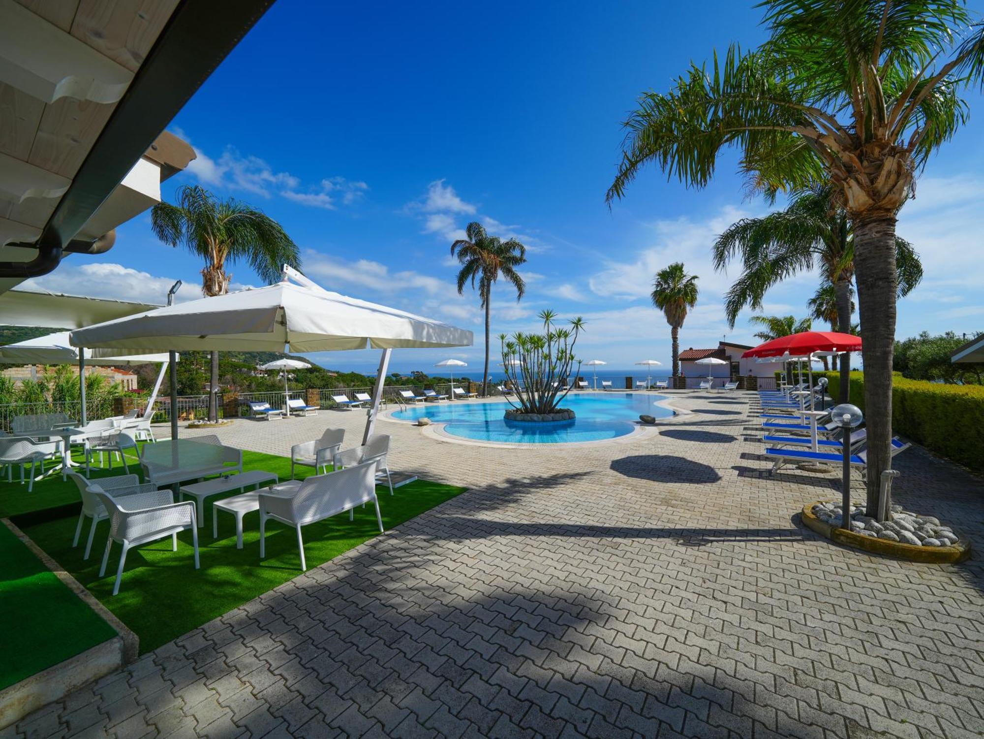 Rosy Hotel Residence Capo Vaticano Luaran gambar